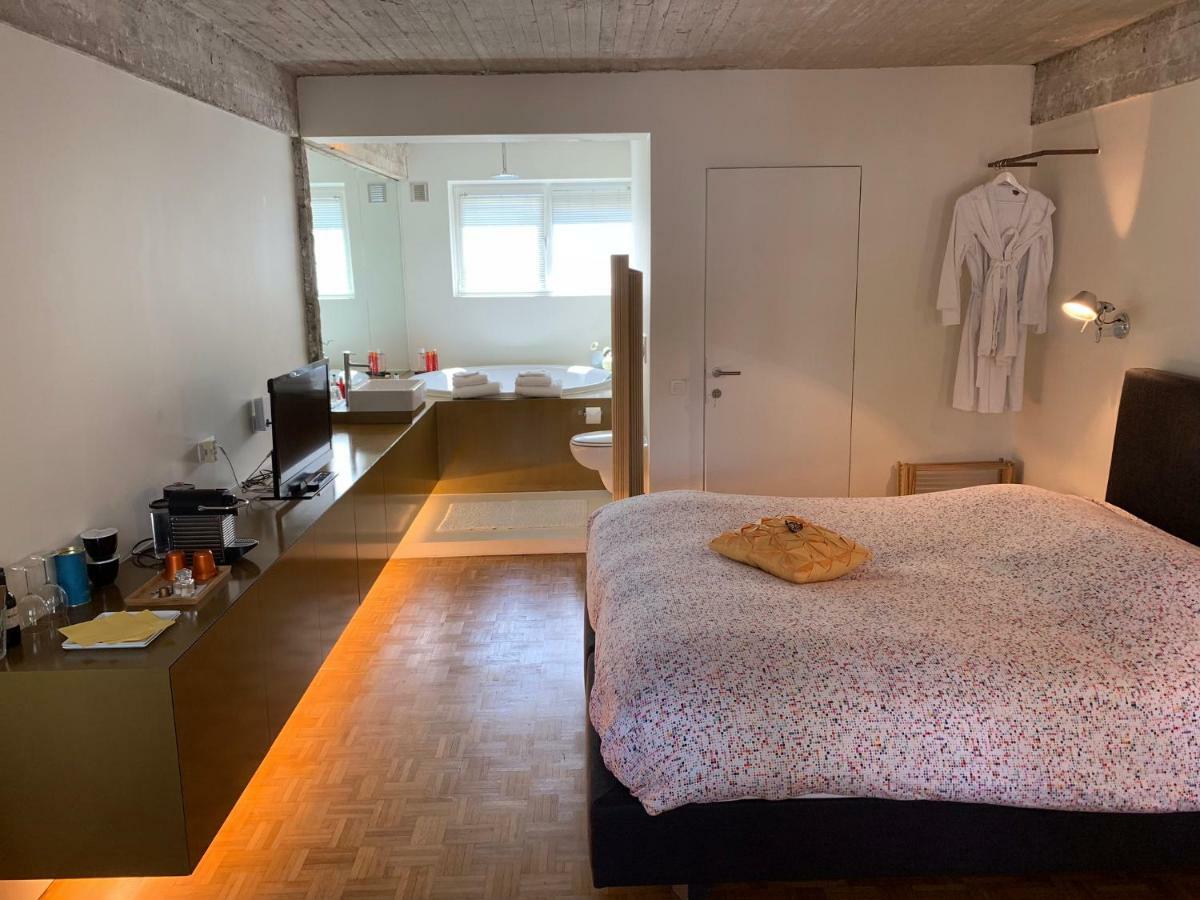 B&B Yellow Submarine Antwerpen Kültér fotó